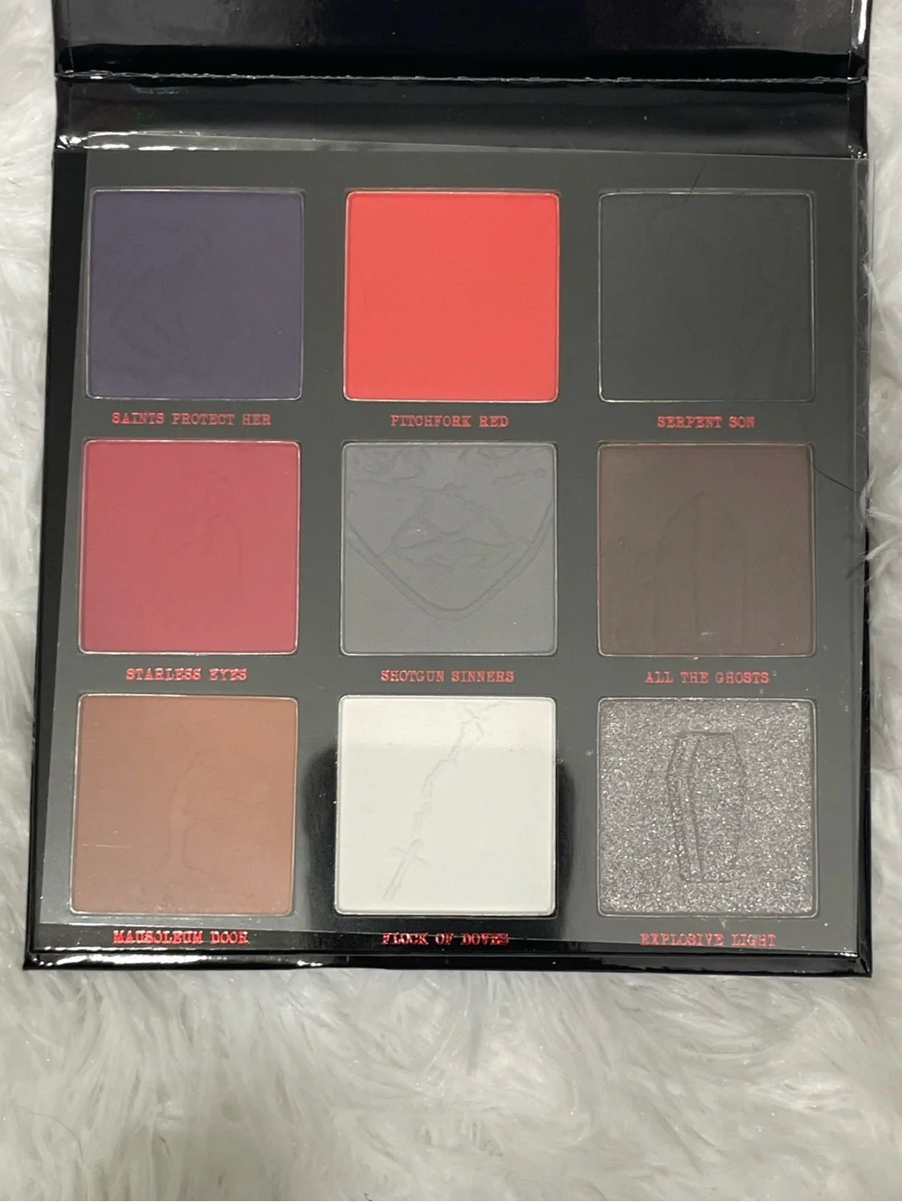 HIPDOT x MY CHEMICAL ROMANCE Collab 3-Piece Makeup Palette Eyeliner Makeup Brush